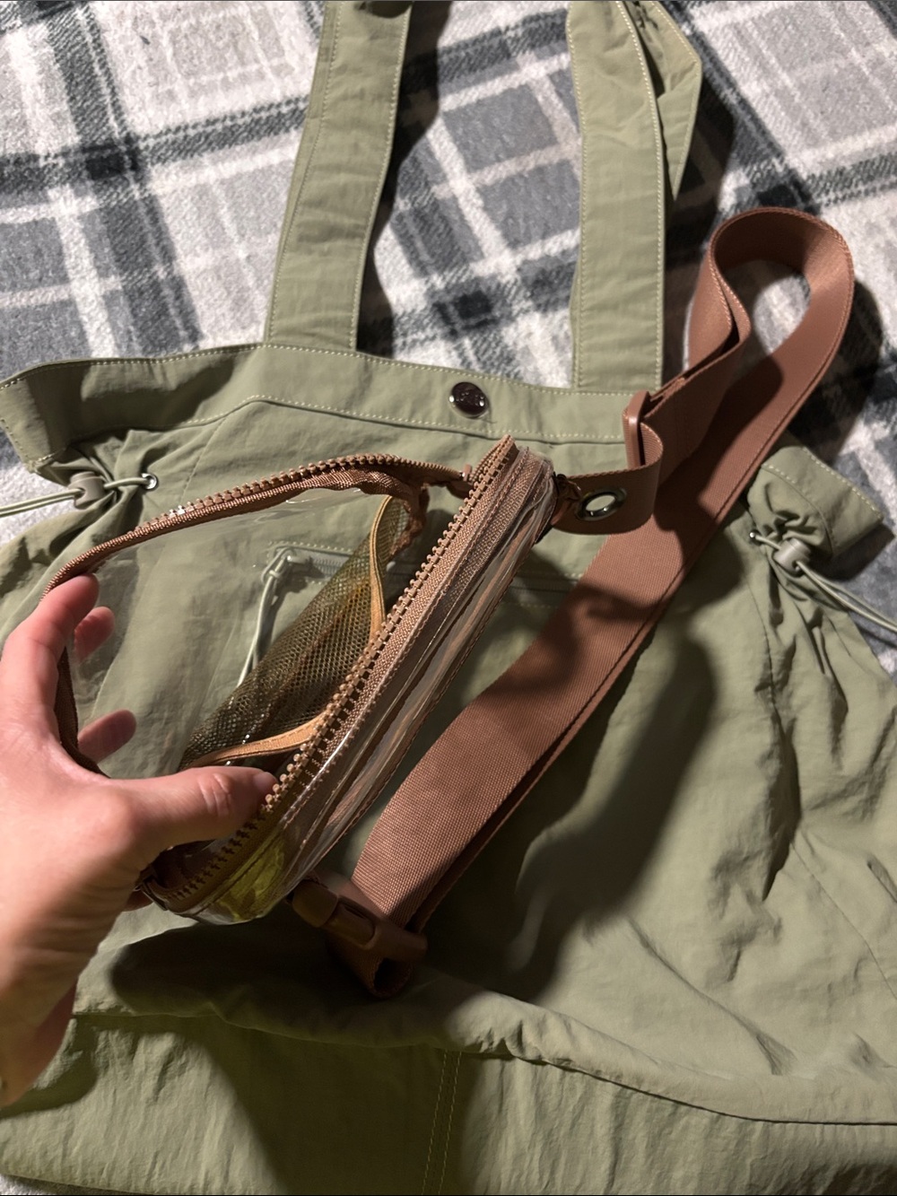 I&R Olive Green Women’s Tote Bag with Pink Pocket - Picture 3 of 3